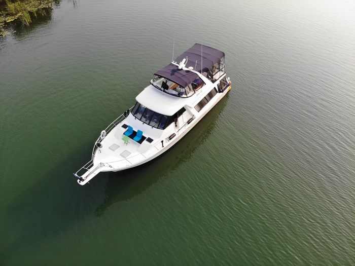 1998 Bayliner 4788  Pilot house Photo 4 of 51