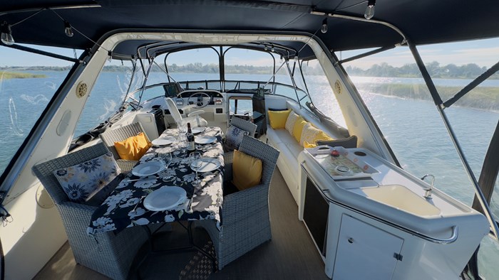 1998 Bayliner 4788  Pilot house Photo 44 of 51
