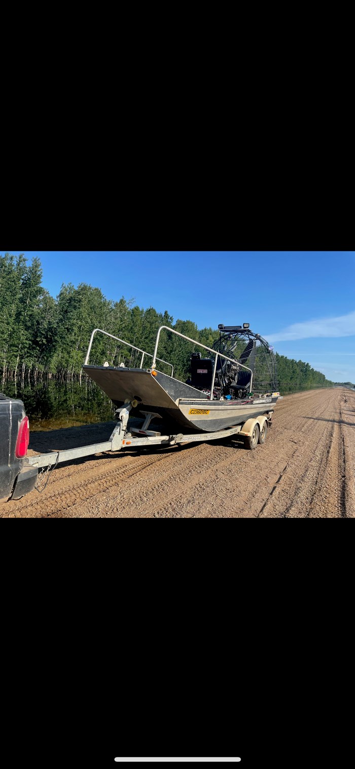 2005 Canadian Airboats 17 by 8 Photo 2 of 4