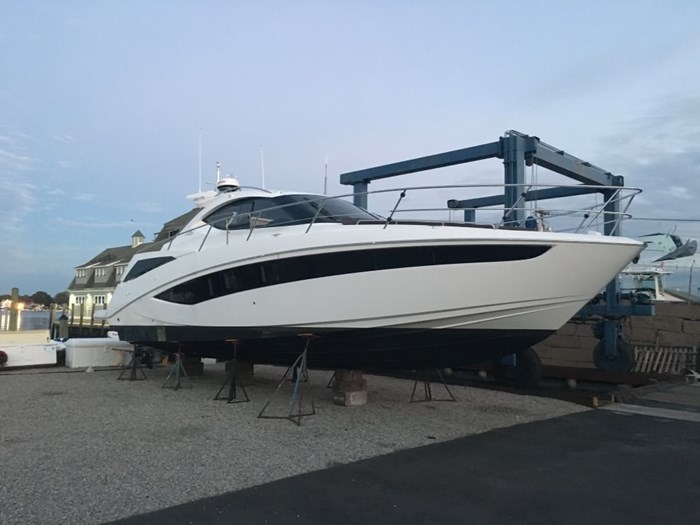 2017 Galeon 385/405 HTS Photo 2 of 20