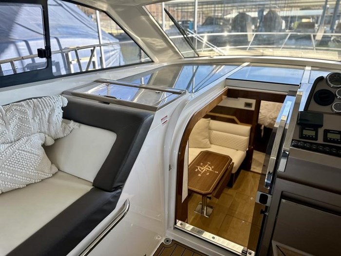 2017 Galeon 385/405 HTS Photo 4 of 20