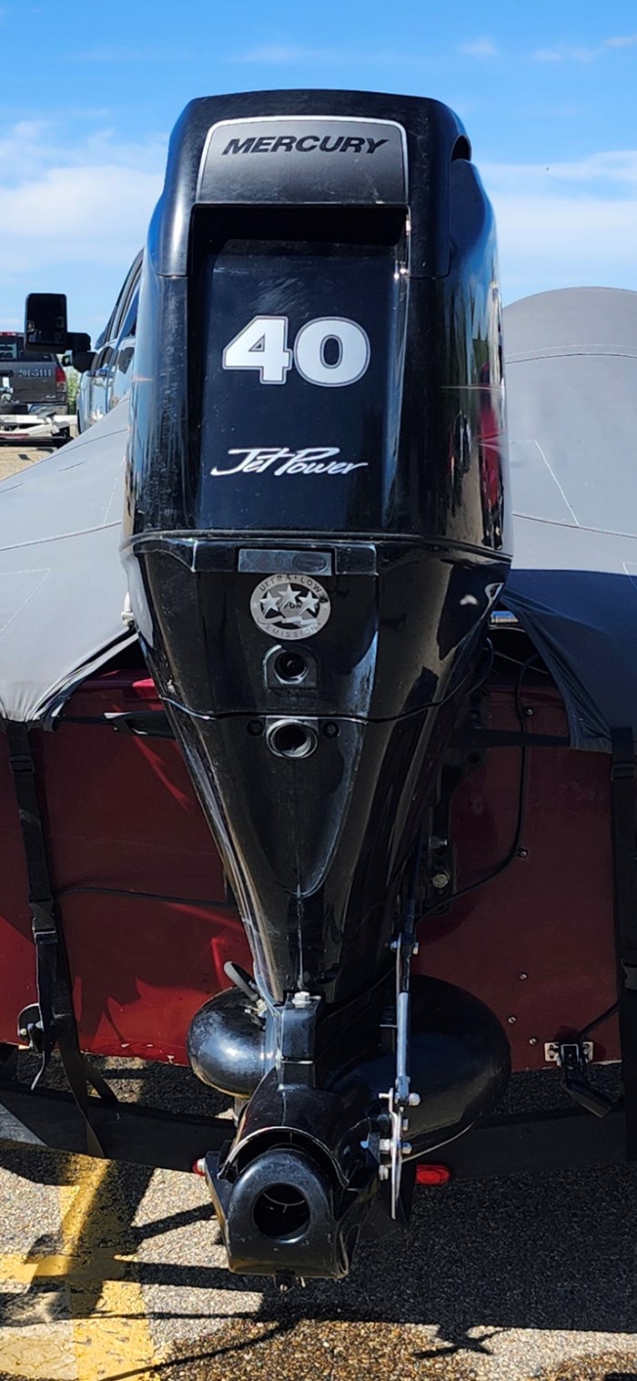 2018 Tracker Pro 170 Jet Power Photo 8 of 9