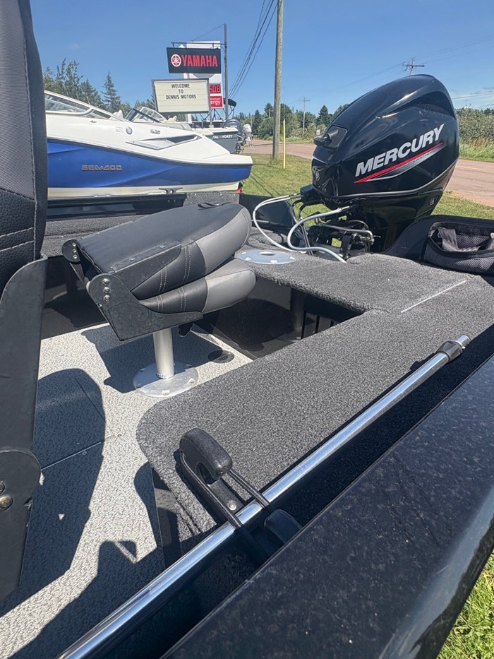 2022 Crestliner 2022  1450 Discovery Package Photo 7 of 8