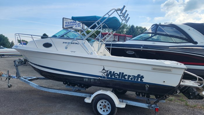 1998 Well Craft 210 Coastal Photo 1 of 7