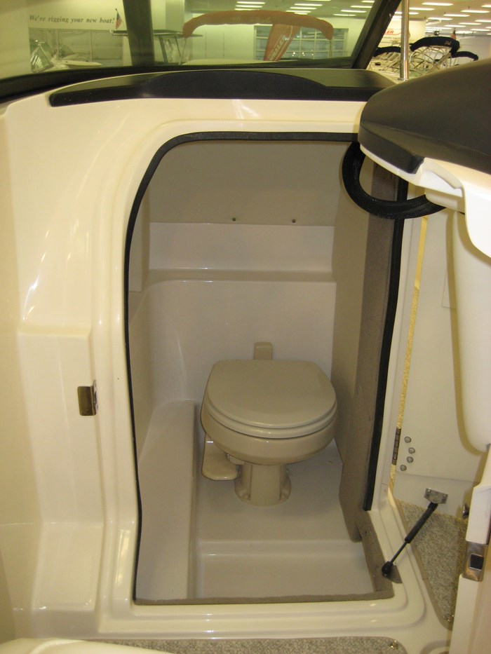 2007 Sea Ray 250 SLX Photo 5 of 6