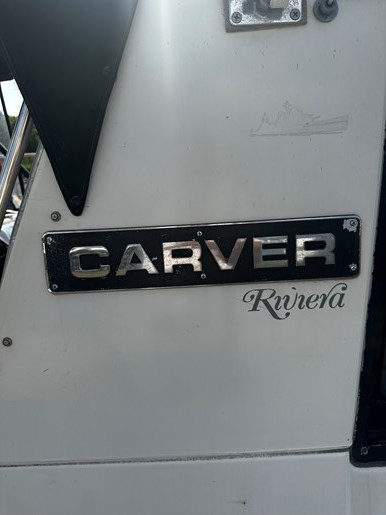 1986 Carver Riviera 28 Photo 20 of 21
