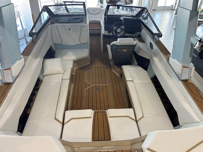 2025 Nautique G23 Photo 19 of 32