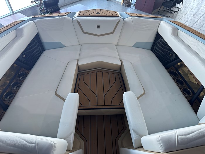 2025 Nautique G23 Photo 7 of 32