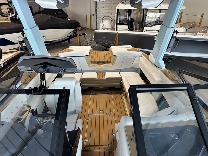2025 Nautique G23 Photo 8 of 32