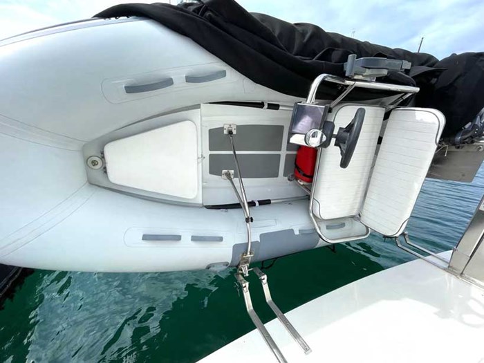 2006 Carver 36 Mariner Photo 10 of 41