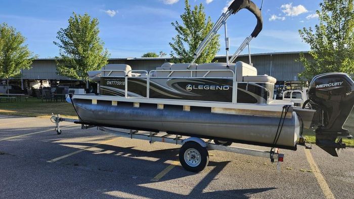 2021 Legend Splash Cottage EXT Photo 2 of 14