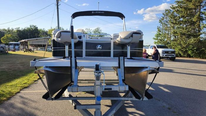 2021 Legend Splash Cottage EXT Photo 4 of 14