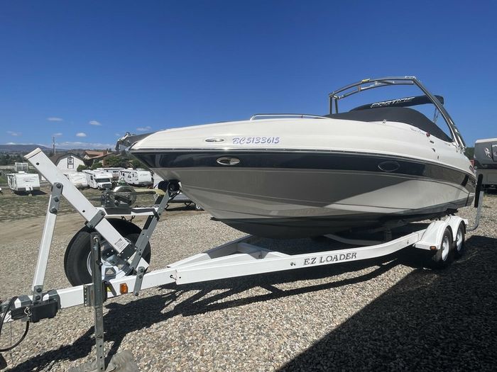 Ebbtide 2440 Z-Trak Cuddy 2009 Used Boat for Sale in Kelowna, British ...