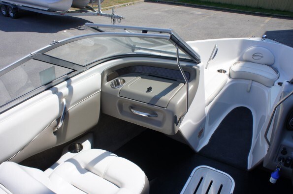 2006 Crownline 180BR 3.0L Photo 2 of 18