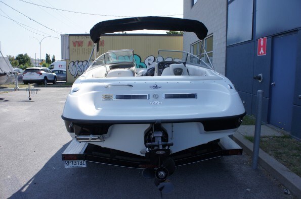 2006 Crownline 180BR 3.0L Photo 15 of 18