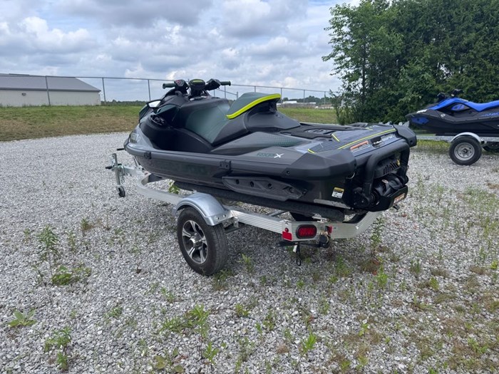 2021 Sea-Doo RXP-X 300 APEX Photo 3 of 5