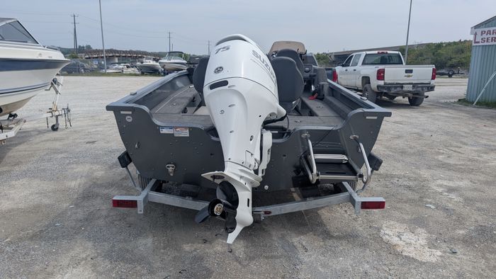 2023 Starcraft Storm 166 SC Side Console Suzuki DF75 Four Stroke Photo 6 sur 25