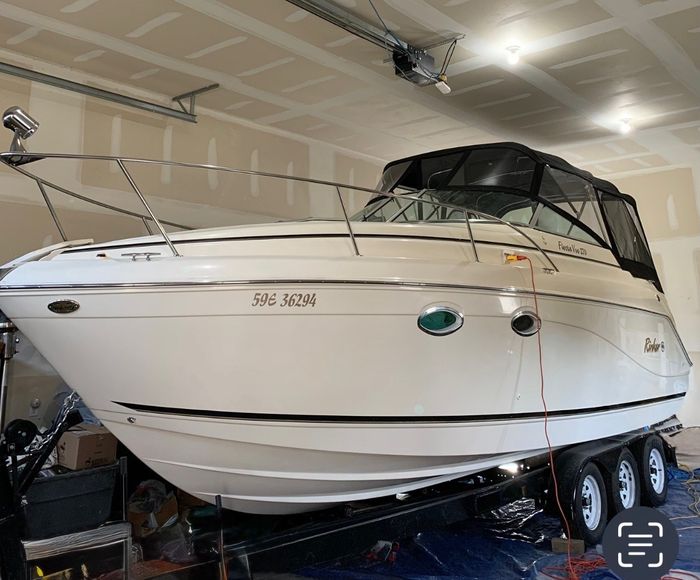 2001 Rinker Fiesta Vee 270 Photo 1 of 25