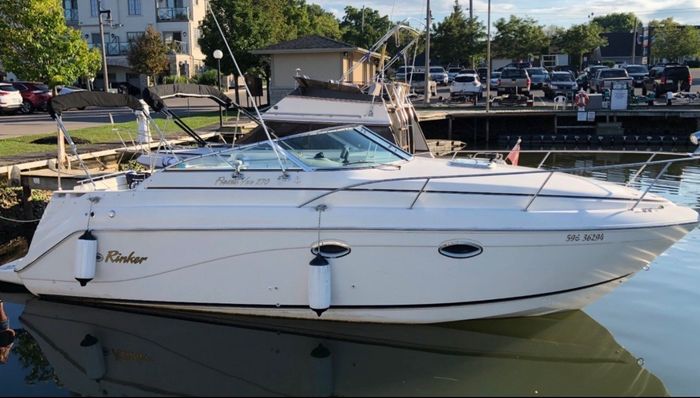 2001 Rinker Fiesta Vee 270 Photo 3 of 25