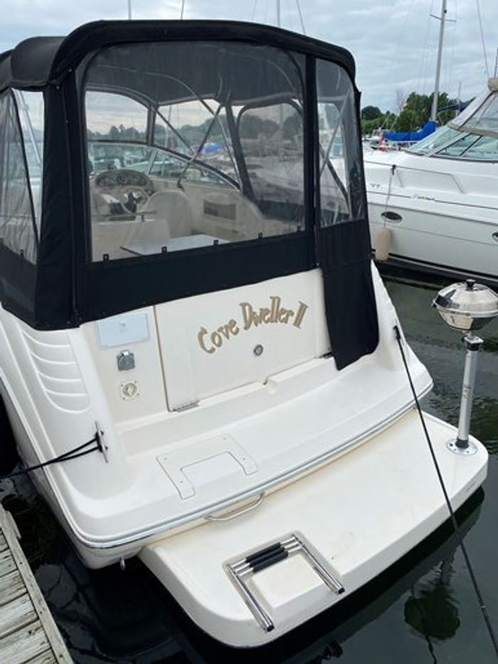 2001 Rinker Fiesta Vee 270 Photo 9 of 25