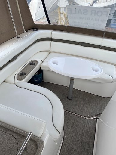2011 Rinker 280 Express Cruiser Photo 12 of 24