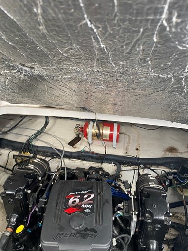 2011 Rinker 280 Express Cruiser Photo 20 of 24