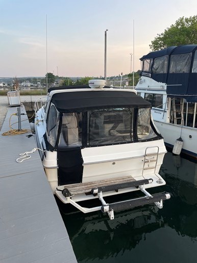 1989 Sea Ray 340 Express Photo 3 of 25