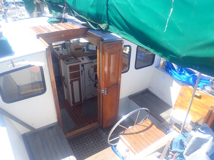 1994 Ted Brewer Alaska 43 Pilothouse Photo 21 of 36
