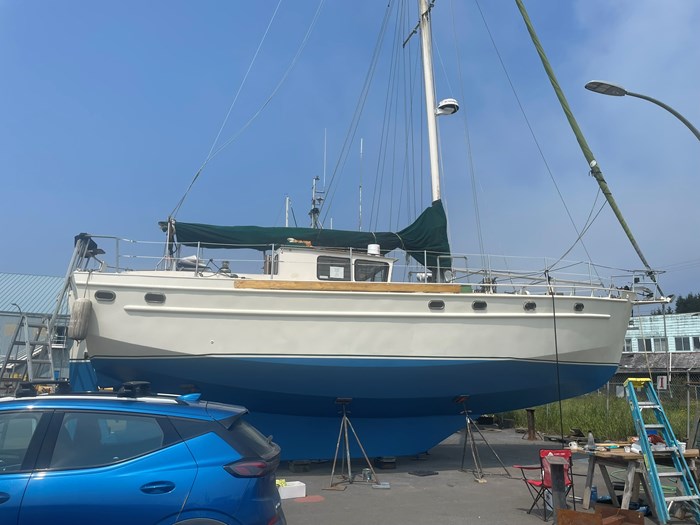 1994 Ted Brewer Alaska 43 Pilothouse Photo 26 of 36