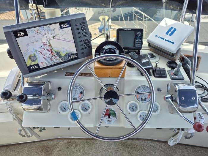1977 Tollycraft 34 Tri Cabin Photo 41 of 50