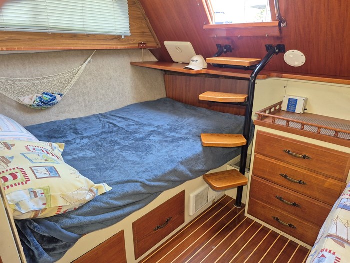 1977 Tollycraft 34 Tri Cabin Photo 26 of 50
