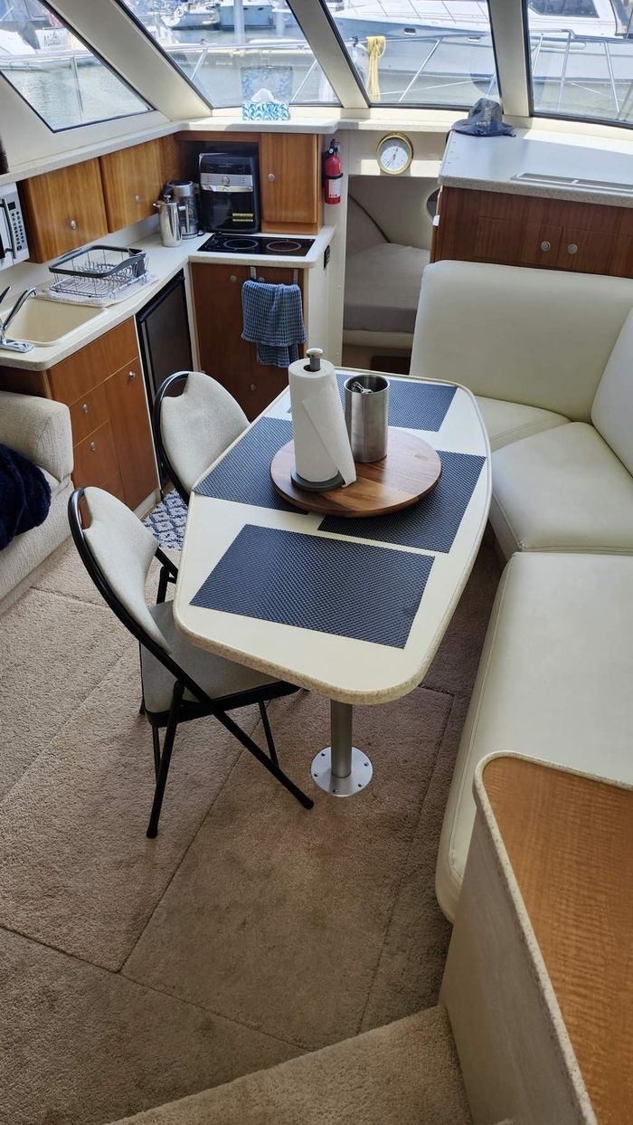 1998 Silverton 322 Aft Photo 21 of 42