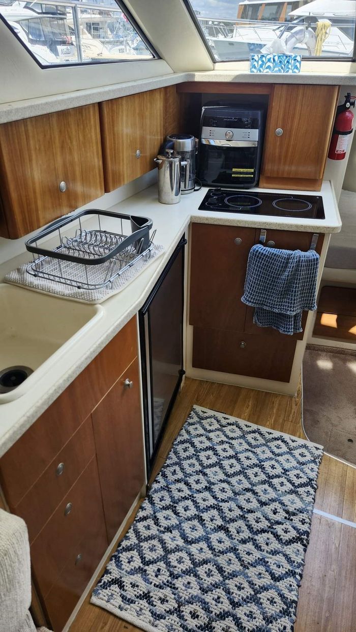 1998 Silverton 322 Aft Photo 25 of 42