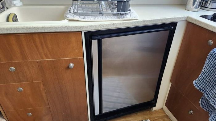 1998 Silverton 322 Aft Photo 26 of 42