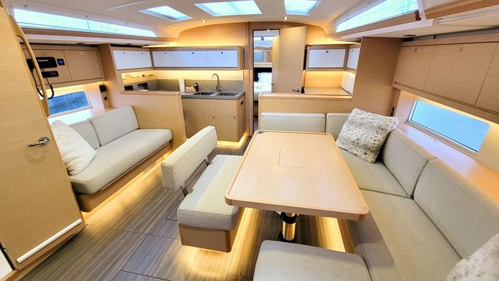 2021 Dufour Yachts 470 Photo 14 of 14