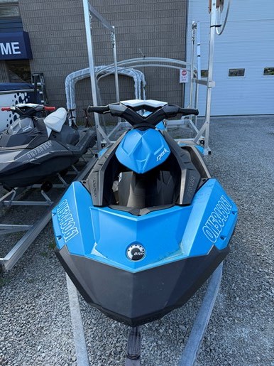 2017 Sea-Doo Spark Photo 2 of 4