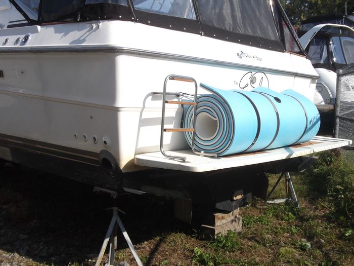 Sea Ray 390 Express Cruiser 1988 Used Boat for Sale in Hull, Quebec ...