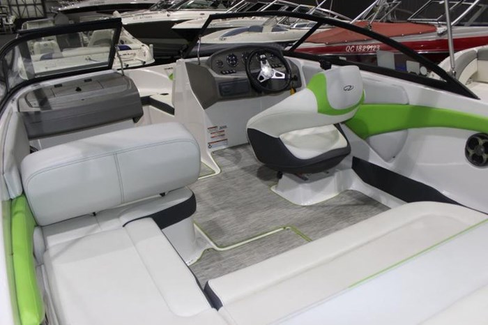 2015 Regal 1900 ESX Photo 6 of 13