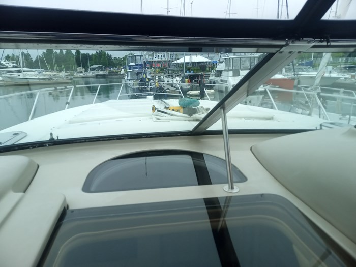 1998 Bayliner Avanti 4085 Photo 13 of 15