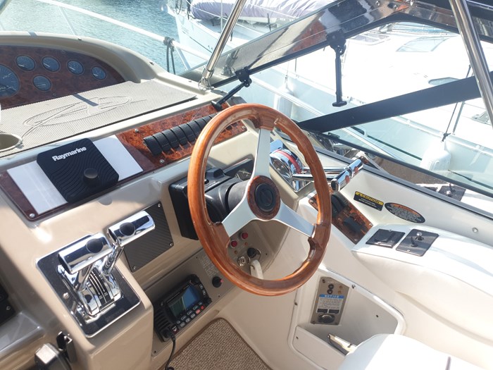 1998 Bayliner Avanti 4085 Photo 11 of 15
