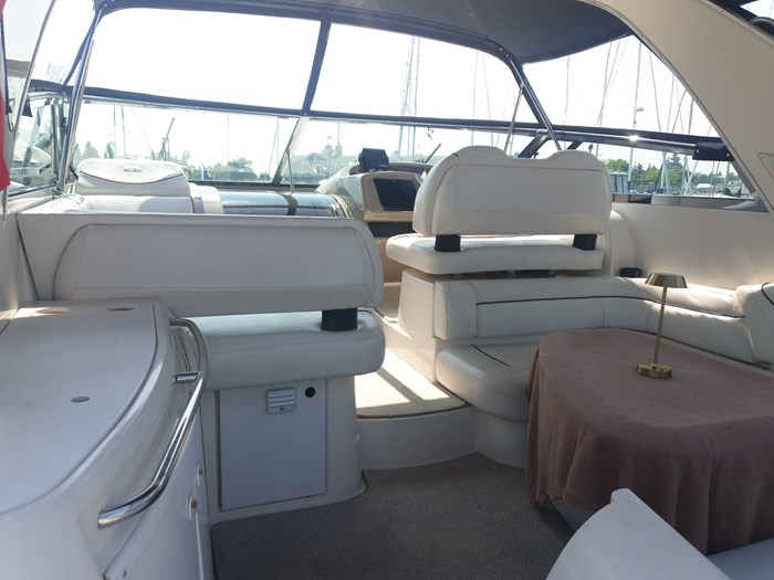 1998 Bayliner Avanti 4085 Photo 14 of 15