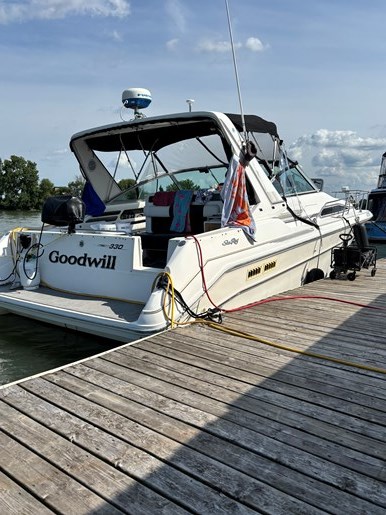 1992 Sea Ray Sundancer Photo 2 of 13