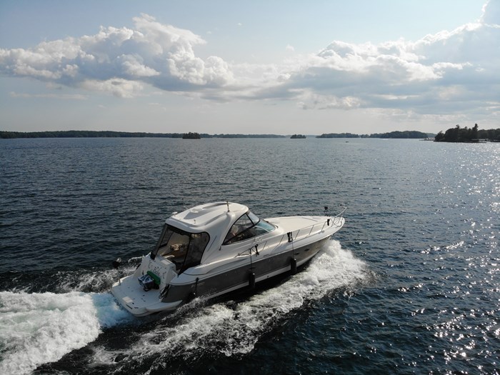 2007 Crusiers Yachts 460 Express Photo 9 of 107