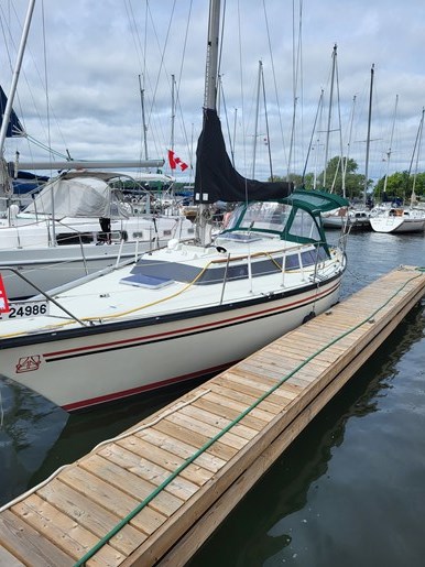 1982 Dufour Yachts Sloop Photo 2 of 20