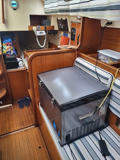 1982 Dufour Yachts Sloop Photo 6 of 20