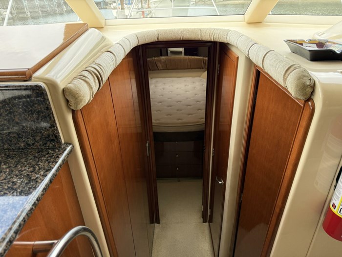 2006 Meridian 411 Sedan Bridge Photo 41 of 64