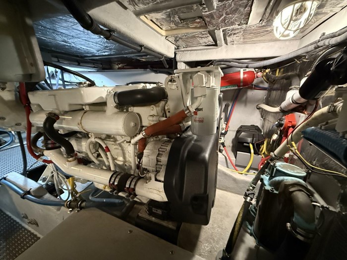 2006 Meridian 411 Sedan Bridge Photo 55 of 64