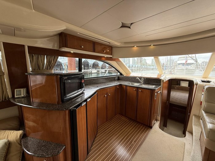 2006 Meridian 411 Sedan Bridge Photo 31 of 64