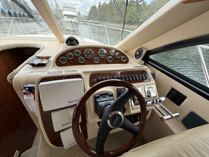 2006 Meridian 411 Sedan Bridge Photo 36 of 64