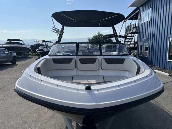 2018 Bayliner VR6 Photo 5 of 45